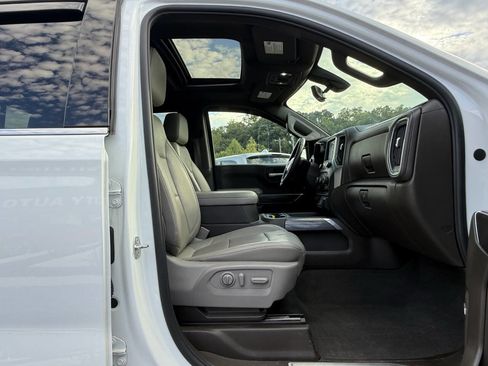 Used 2019 Chevrolet Silverado 1500 LTZ w/ LTZ Premium Package image 15