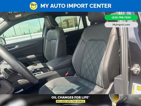 Used 2025 Volkswagen Atlas Cross Sport SEL Premium R-Line AWD/4WD image 14