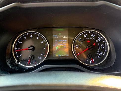 Used 2020 Toyota RAV4 LE w/ All Weather Liner Package image 21