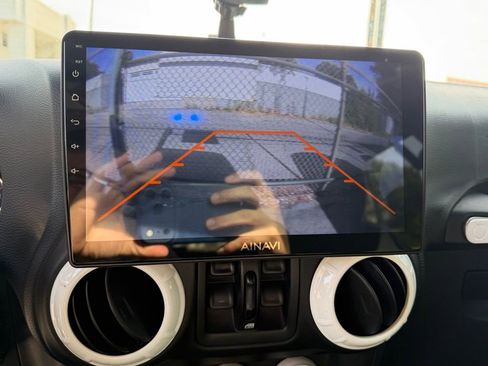 Used 2016 Jeep Wrangler Unlimited Sahara w/ Connectivity Group image 8