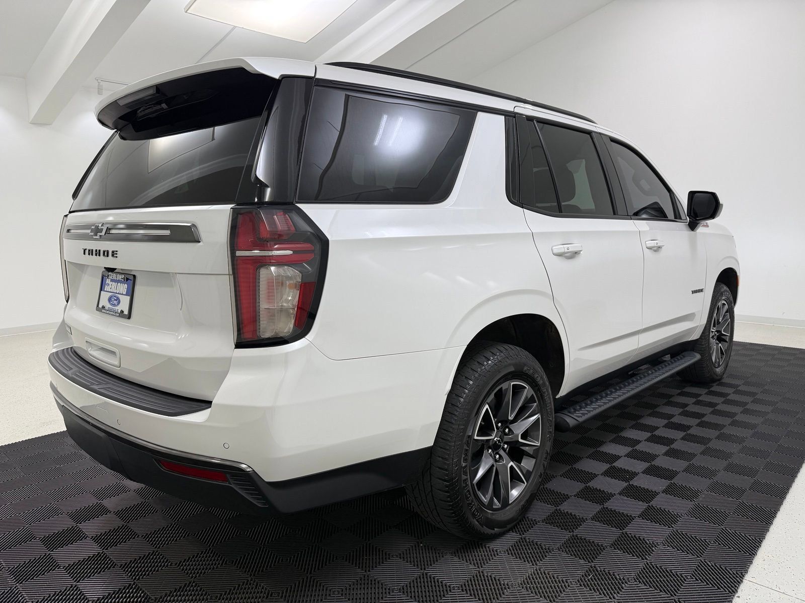 Used 2022 Chevrolet Tahoe Z71 AWD/4WD image 8