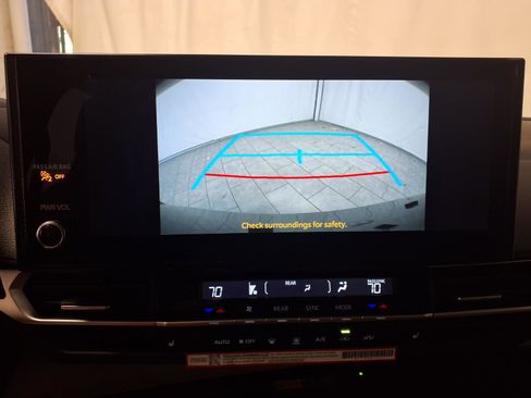 New 2026 Toyota Sienna XLE FWD image 14
