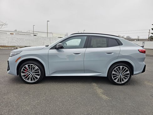 New 2026 BMW X2 xDrive28i w/ Technology Package image 3