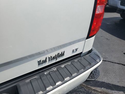Used 2018 Chevrolet Silverado 1500 LT w/ All Star Edition AWD/4WD image 8