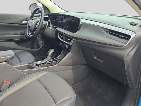 Used 2025 Buick Encore GX Sport Touring w/ Advanced Technology Package AWD/4WD image 16