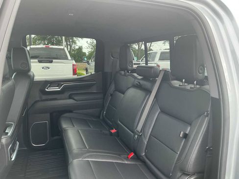 Used 2025 GMC Sierra 1500 SLT w/ SLT Premium Plus Package AWD/4WD image 23