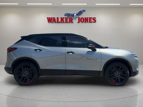 Used 2024 Chevrolet Blazer LT w/ Redline Edition FWD image 8