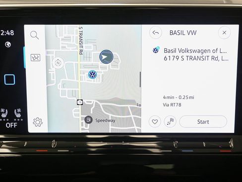 Used 2025 Volkswagen Atlas SEL AWD/4WD image 30
