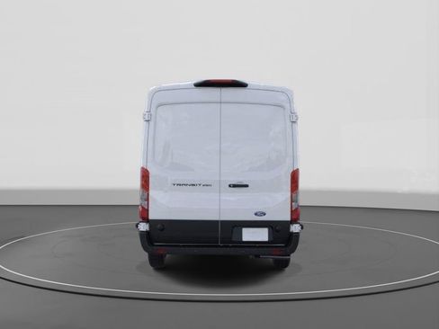 New 2026 Ford Transit 250 148 Medium Roof w/ Load Area Protection Package RWD image 5