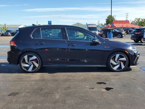 Used 2022 Volkswagen GTI S FWD image 5
