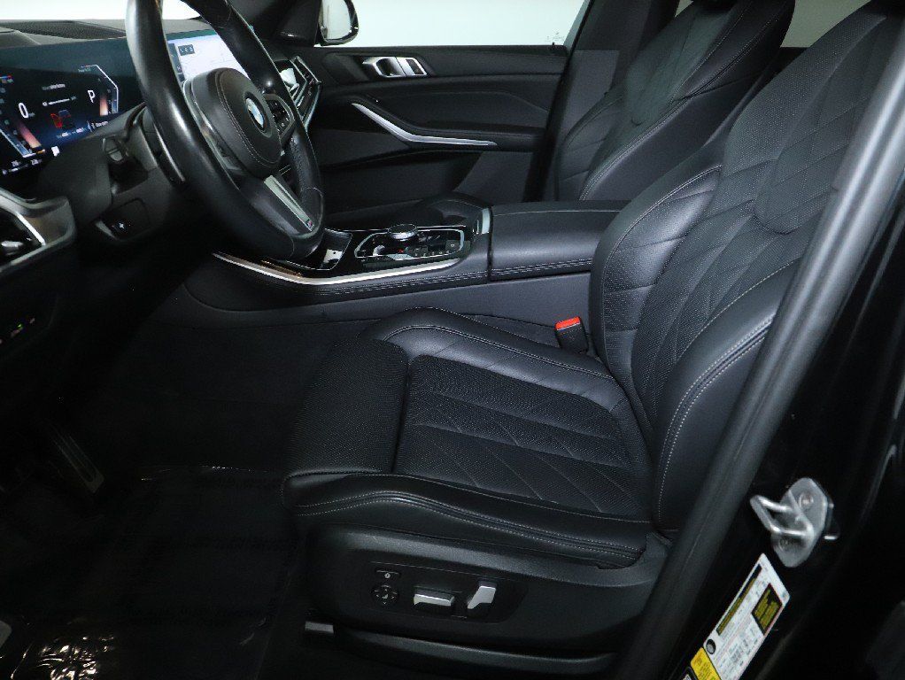 Used 2024 BMW X5 xDrive40i w/ M Sport Package AWD/4WD image 20