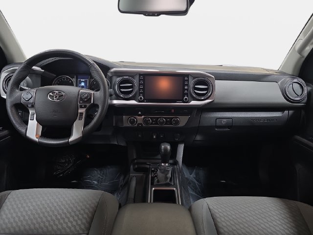 Certified 2022 Toyota Tacoma SR5 AWD/4WD image 9