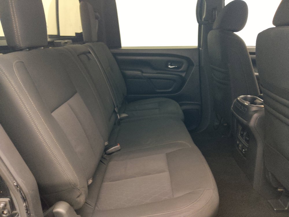 Used 2019 Nissan Titan SV w/ SV Convenience Package RWD image 19