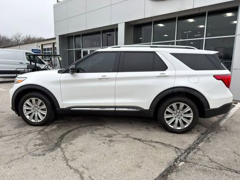 Used 2021 Ford Explorer Limited w/ Hybrid Equipment Group 310A image 4