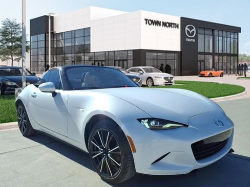 New 2025 MAZDA MX-5 Miata Grand Touring image 1