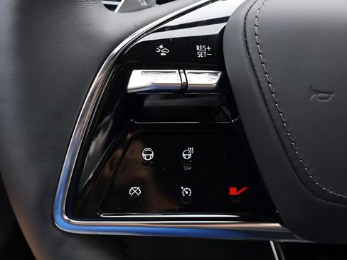 New 2026 Cadillac Lyriq V image 21