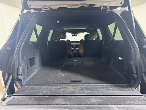 New 2025 Lincoln Navigator L Reserve AWD/4WD image 22
