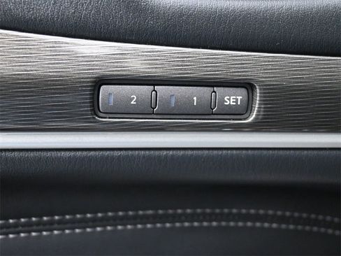 Used 2020 INFINITI QX60 Luxe w/ Essential Package image 5