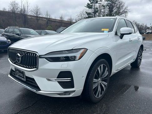 Certified 2023 Volvo XC60 B5 Plus image 1