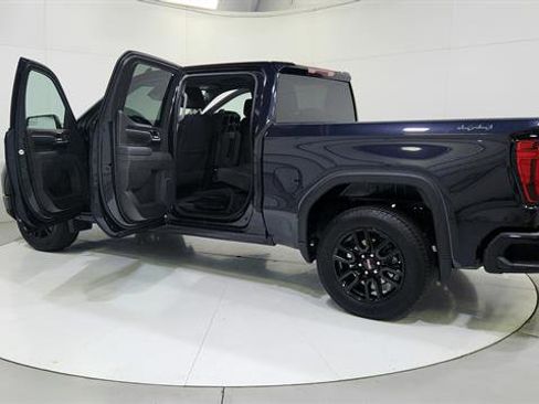 Used 2025 GMC Sierra 1500 Elevation image 31