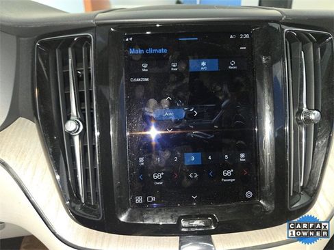 Used 2023 Volvo XC60 B5 Plus w/ Protection Package Premier image 17
