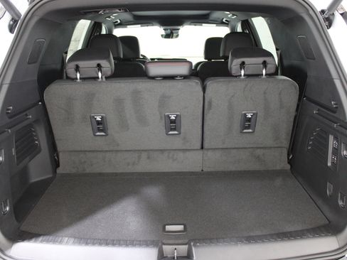 Used 2024 Chevrolet Traverse RS w/ LPO, Floor Liner Package image 23