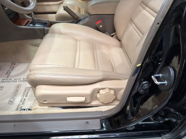Used 1990 Lexus ES 250 FWD image 25