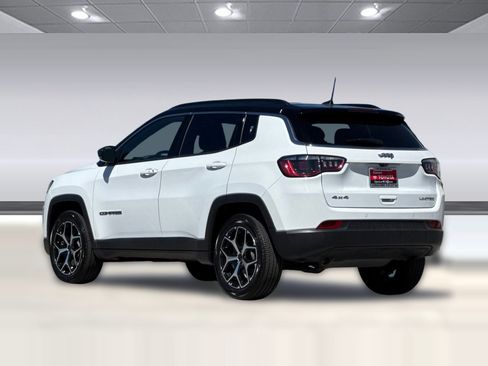 Used 2025 Jeep Compass Limited AWD/4WD image 8