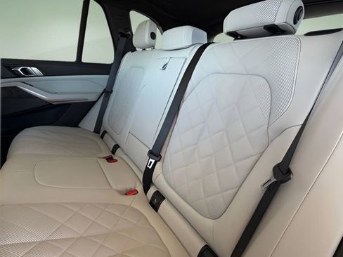 Certified 2025 BMW X5 sDrive40i w/ Premium Package image 31