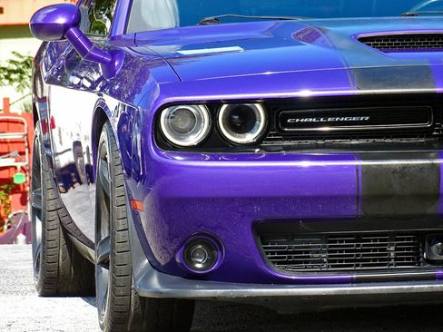 Used 2018 Dodge Challenger SRT w/ Technology Group RWD image 12