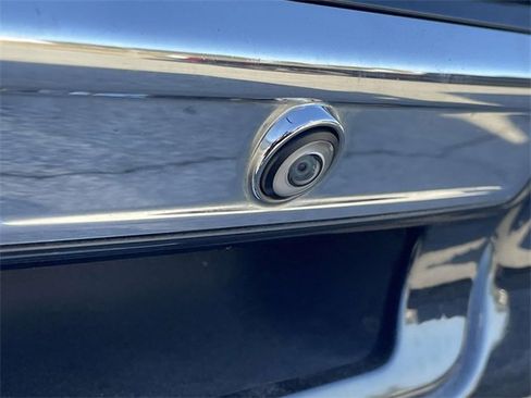 Used 2019 RAM 1500 Laramie image 6