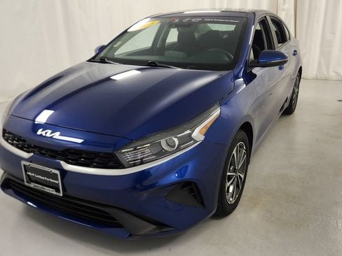 Used 2023 Kia Forte LXS w/ LXS Technology Package FWD image 7