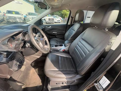 Used 2015 Ford Escape SE w/ Equipment Group 201A AWD/4WD image 19