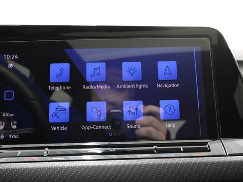 Used 2024 Volkswagen Golf R image 44