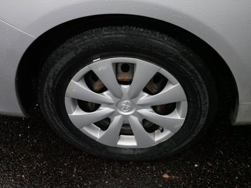 Used 2011 Toyota Corolla LE image 15