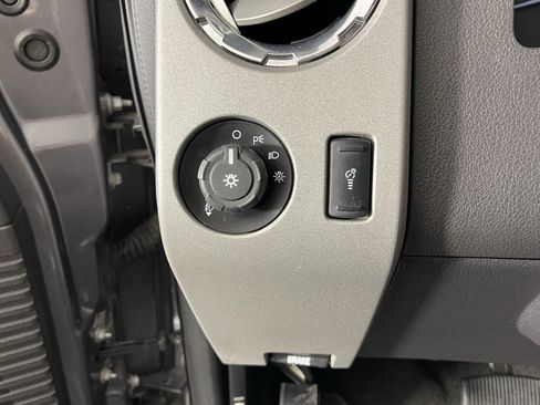 Used 2013 Ford F250 Lariat w/ Lariat Ultimate Pkg AWD/4WD image 19