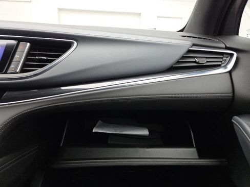 Certified 2023 Buick Enclave Essence image 39