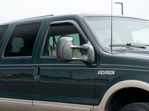 Used 2002 Ford Excursion Limited image 16