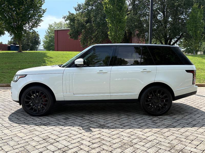 Used 2015 Land Rover Range Rover Supercharged AWD/4WD image 2