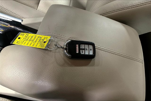 Used 2017 Honda Accord Touring image 34