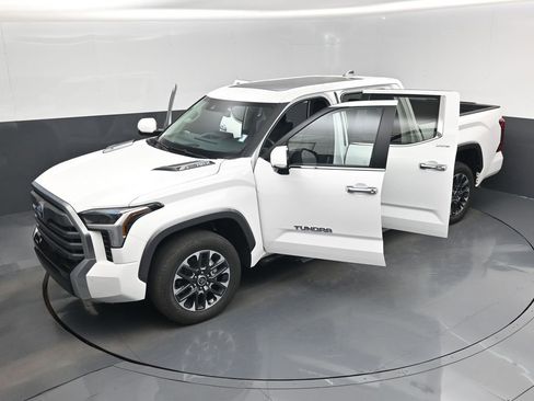 Used 2024 Toyota Tundra Limited w/ Power Package RWD image 20
