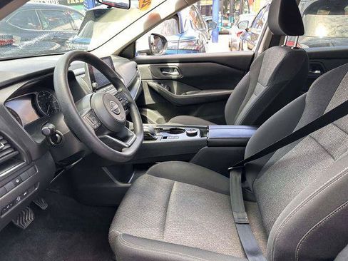Used 2024 Nissan Rogue SV AWD/4WD image 10