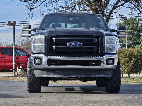 Used 2013 Ford F250 Lariat w/ Lariat Ultimate Pkg image 2