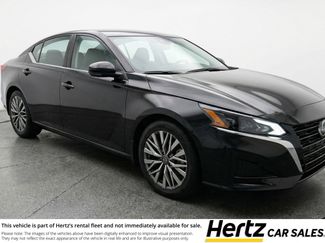 Used 2025 Nissan Altima 2.5 SV FWD video 1