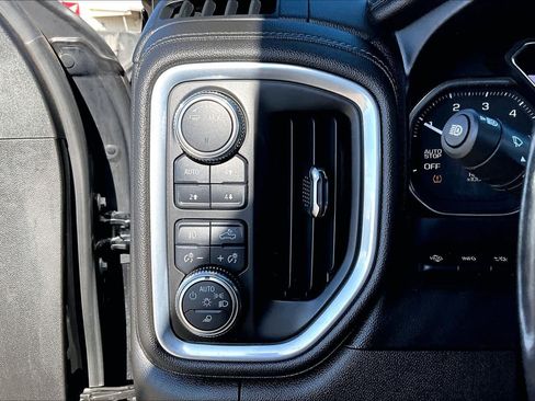 Used 2021 GMC Sierra 1500 Denali w/ Denali Ultimate Package AWD/4WD image 36