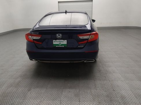 Used 2018 Honda Accord Touring image 7