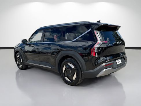 Used 2024 Kia EV9 Wind AWD/4WD image 5