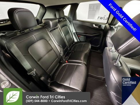 Certified 2022 Ford Escape Titanium w/ Class II Trailer Tow Package image 16