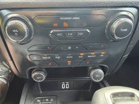 Used 2021 Ford Ranger XLT w/ Equipment Group 302A High AWD/4WD image 26