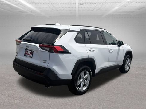 Used 2019 Toyota RAV4 XLE w/ Convenience Package AWD/4WD image 12